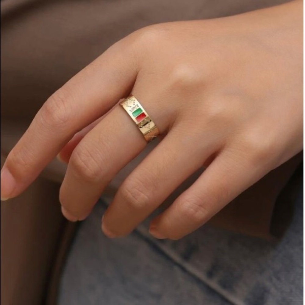 ❤️❤️Gold ring with red and green enamel love ring18k gold plated